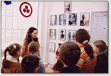 Дети-посетители на выставках "Русь-Индия".